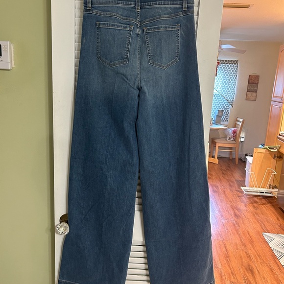 BNWT Spanx wide leg trouser detail jeans! These jeans have a cuffed hem. - Picture 3 of 6